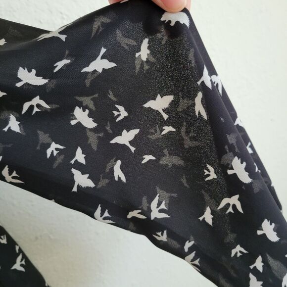 F21 Sheer Bird Print Blouse Size Large - Picture 5 of 5